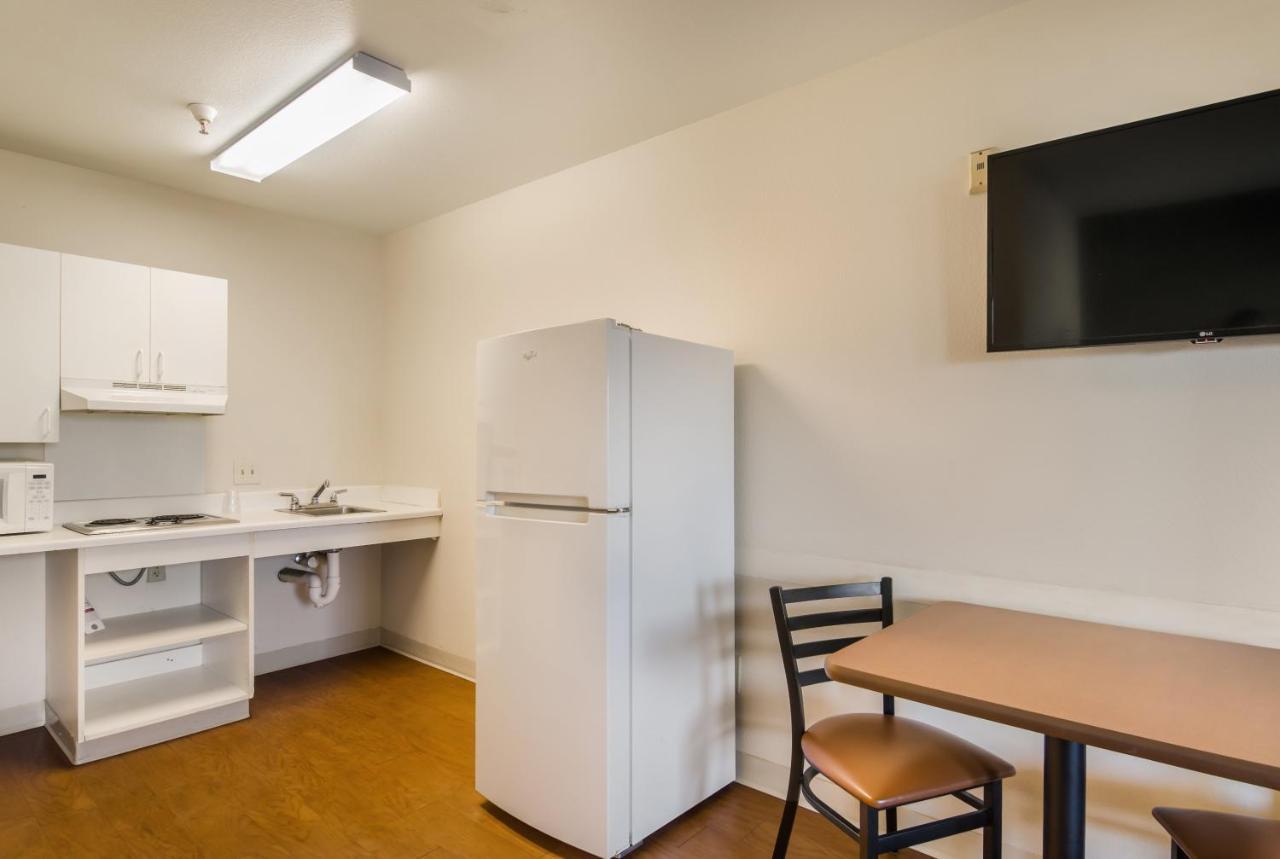 Hometowne Studios By Red Roof Denver - Airport/Aurora Εξωτερικό φωτογραφία