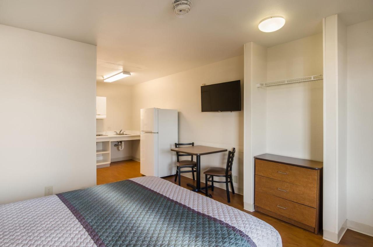 Hometowne Studios By Red Roof Denver - Airport/Aurora Εξωτερικό φωτογραφία