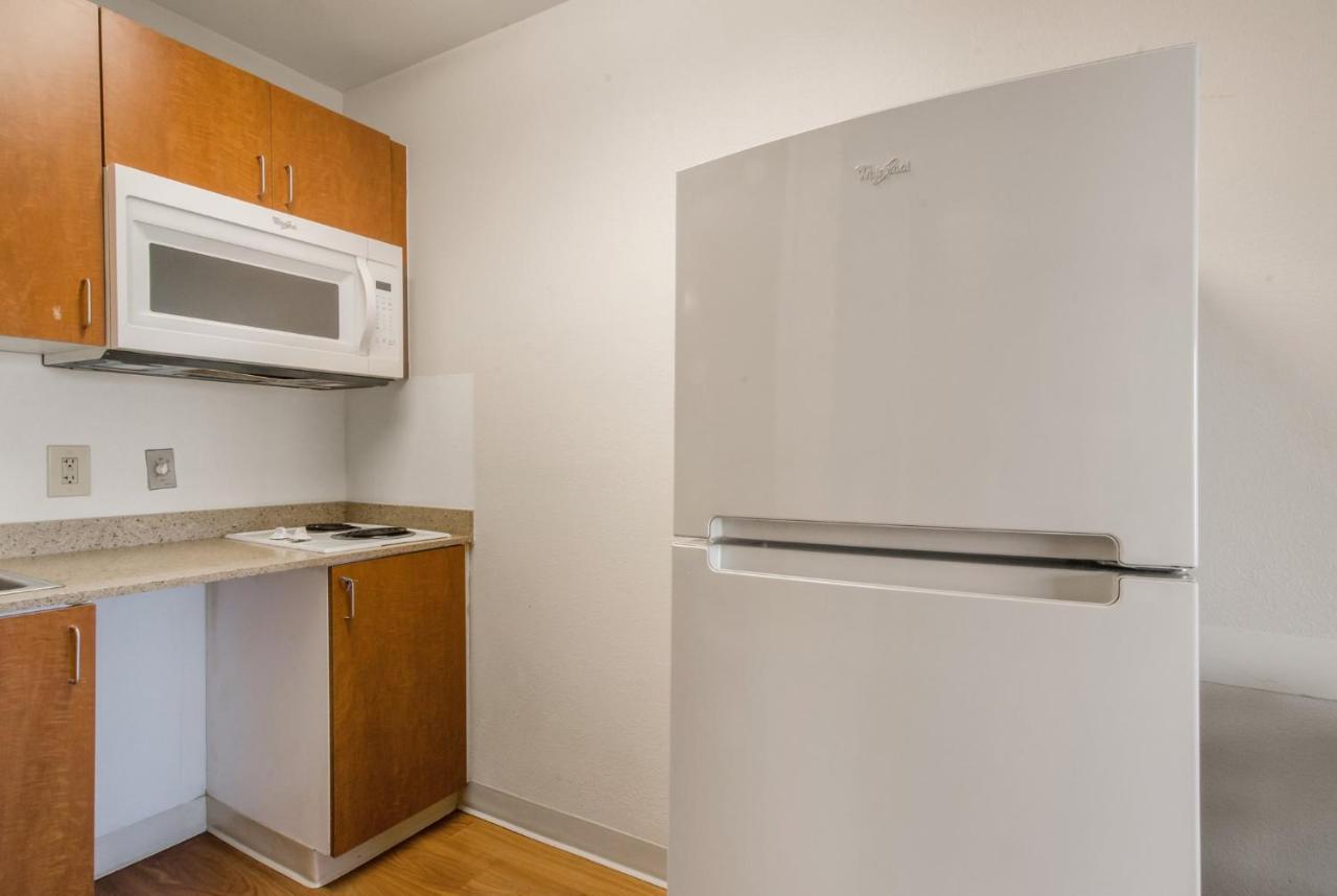 Hometowne Studios By Red Roof Denver - Airport/Aurora Εξωτερικό φωτογραφία
