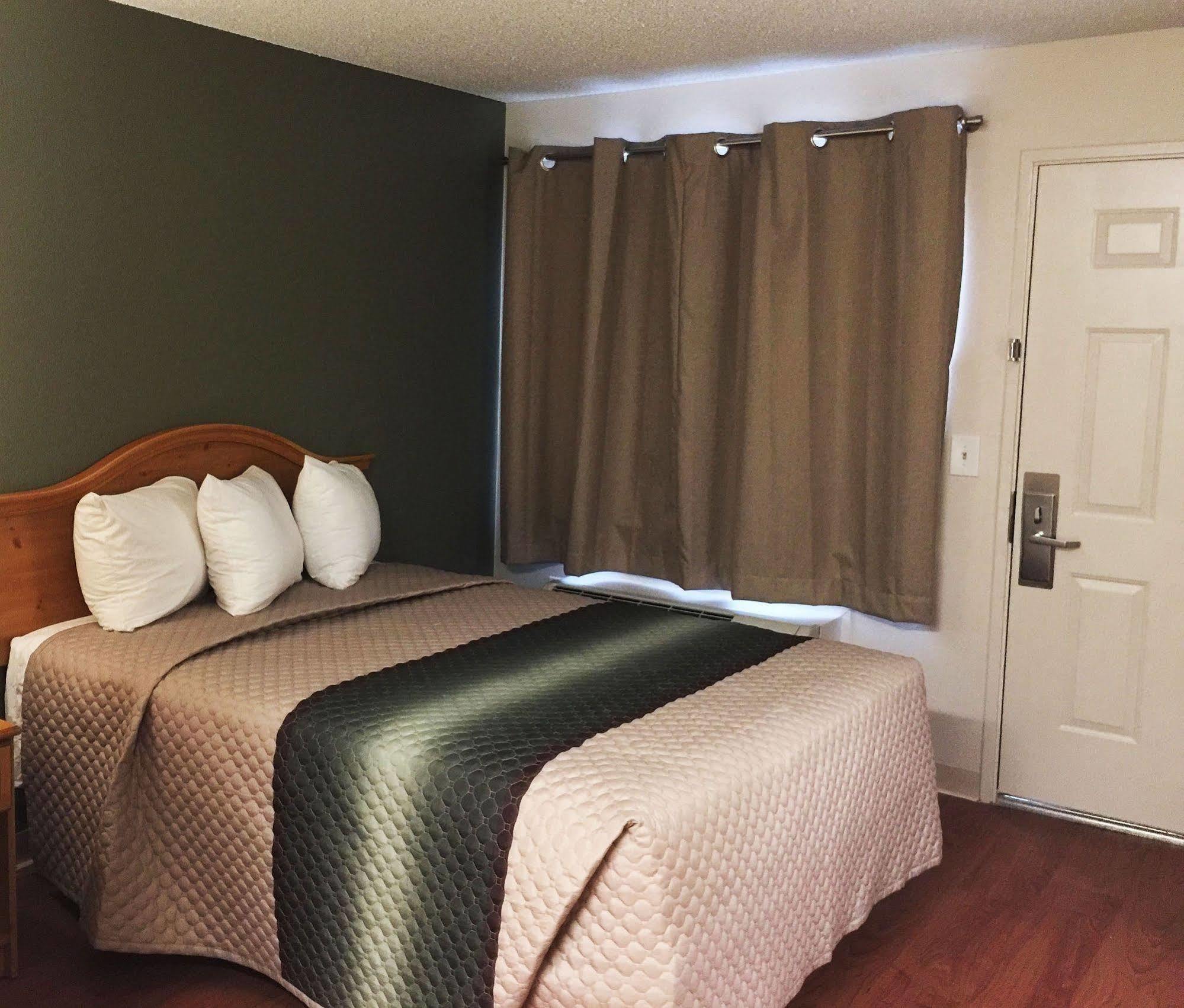 Hometowne Studios By Red Roof Denver - Airport/Aurora Εξωτερικό φωτογραφία